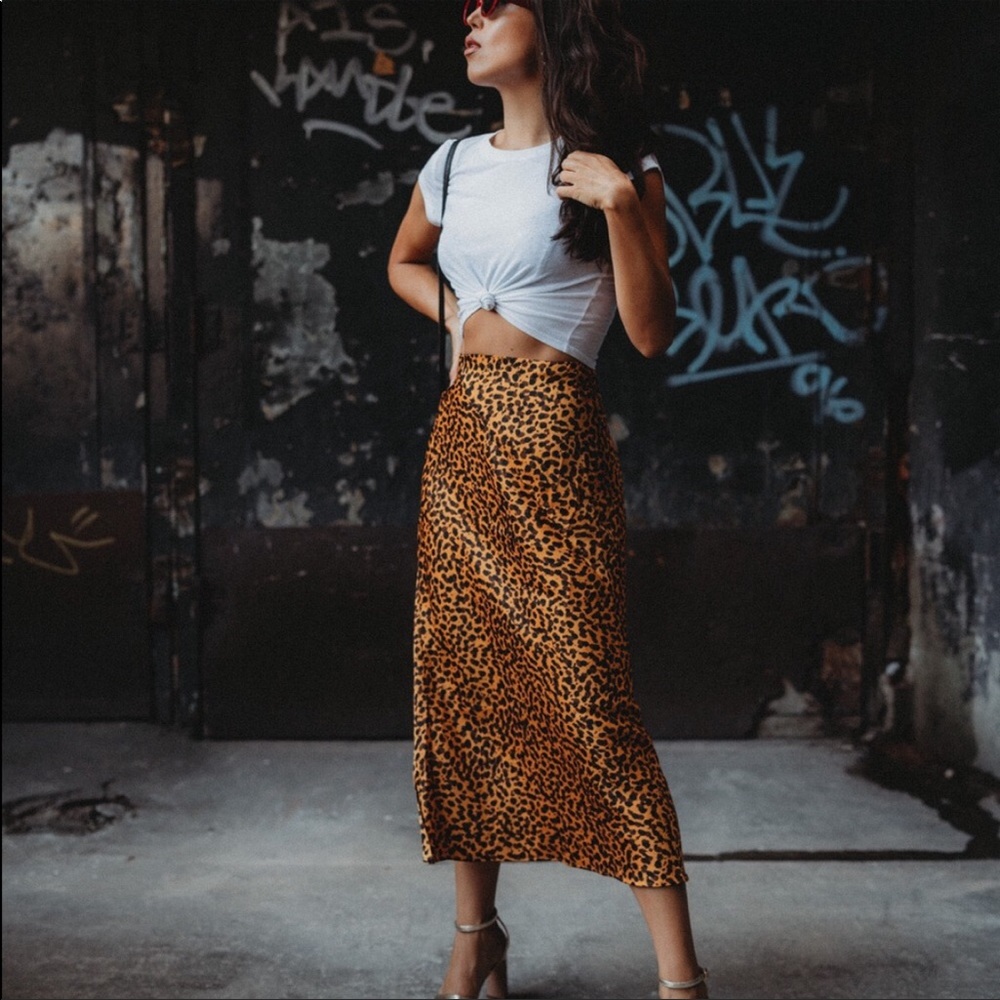 & Other Stories Silk Leopard Print Midi Skirt US 4/ EUR 36